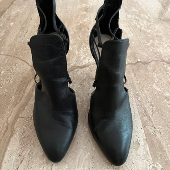 Zara Black High Heels - Picture 2 of 6